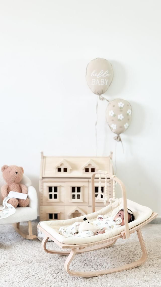 Cocoon deckchair and play arch - Ivory